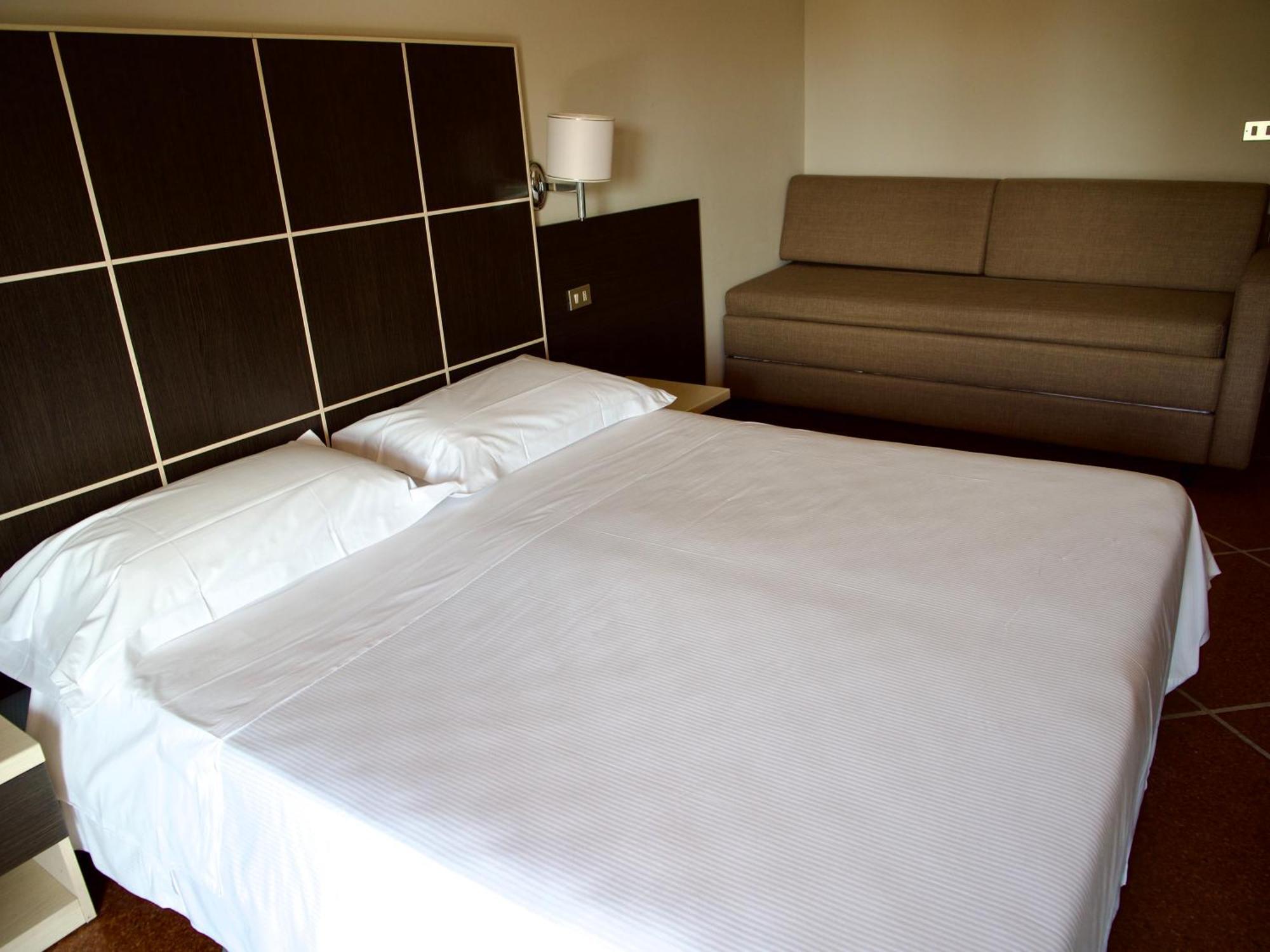 Hotel Mediterraneo กาวีดีลาวานญา ภายนอก รูปภาพ